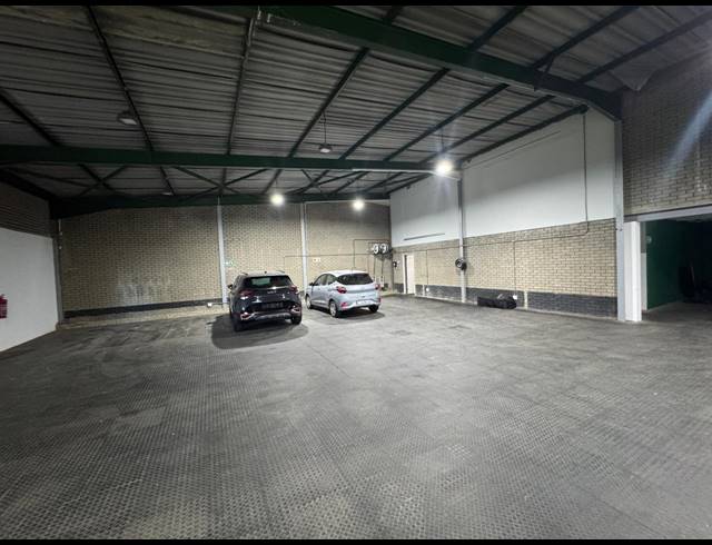 760M² WAREHOUSE FOR SALE IN EASTGATE